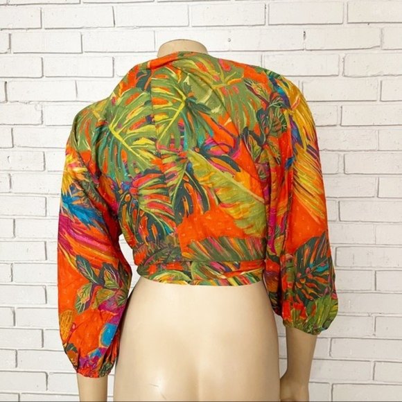 Farm Rio Women’s Red Urban Jungle V Neck Top - Size Small - Picture 6 of 13